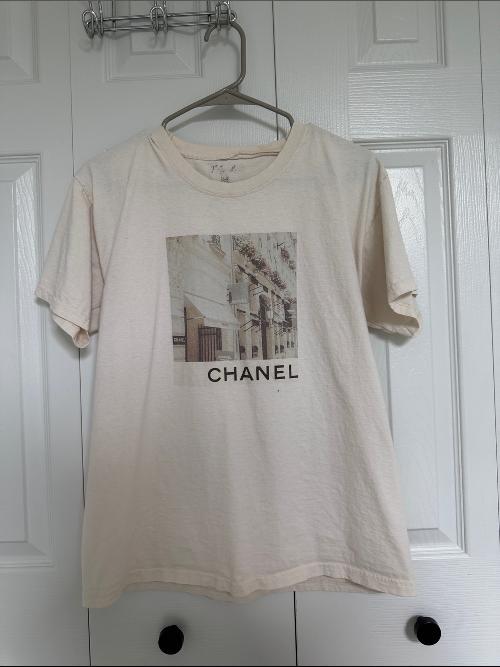 CHANEL Cream Graphic Paris Photo Tee
